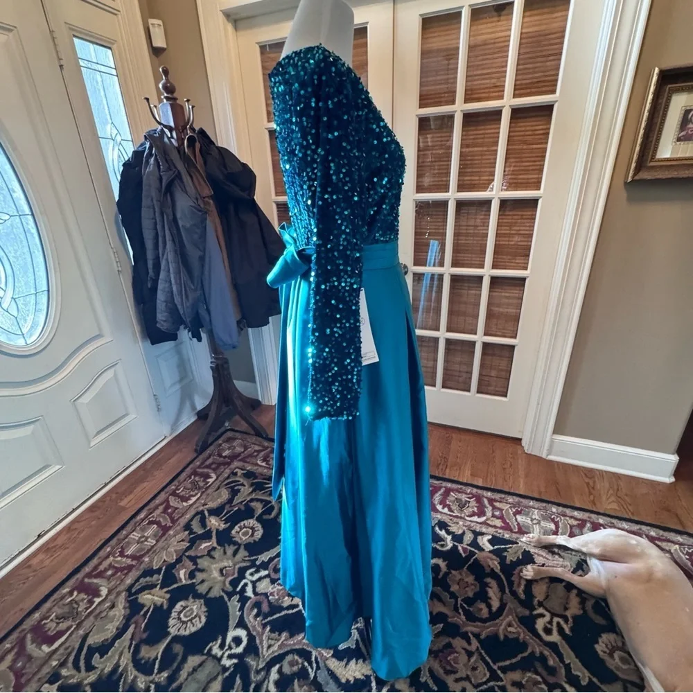 Girls Junior Formal Dress long-sleeve satin gown sequin bodice sash bow size 16